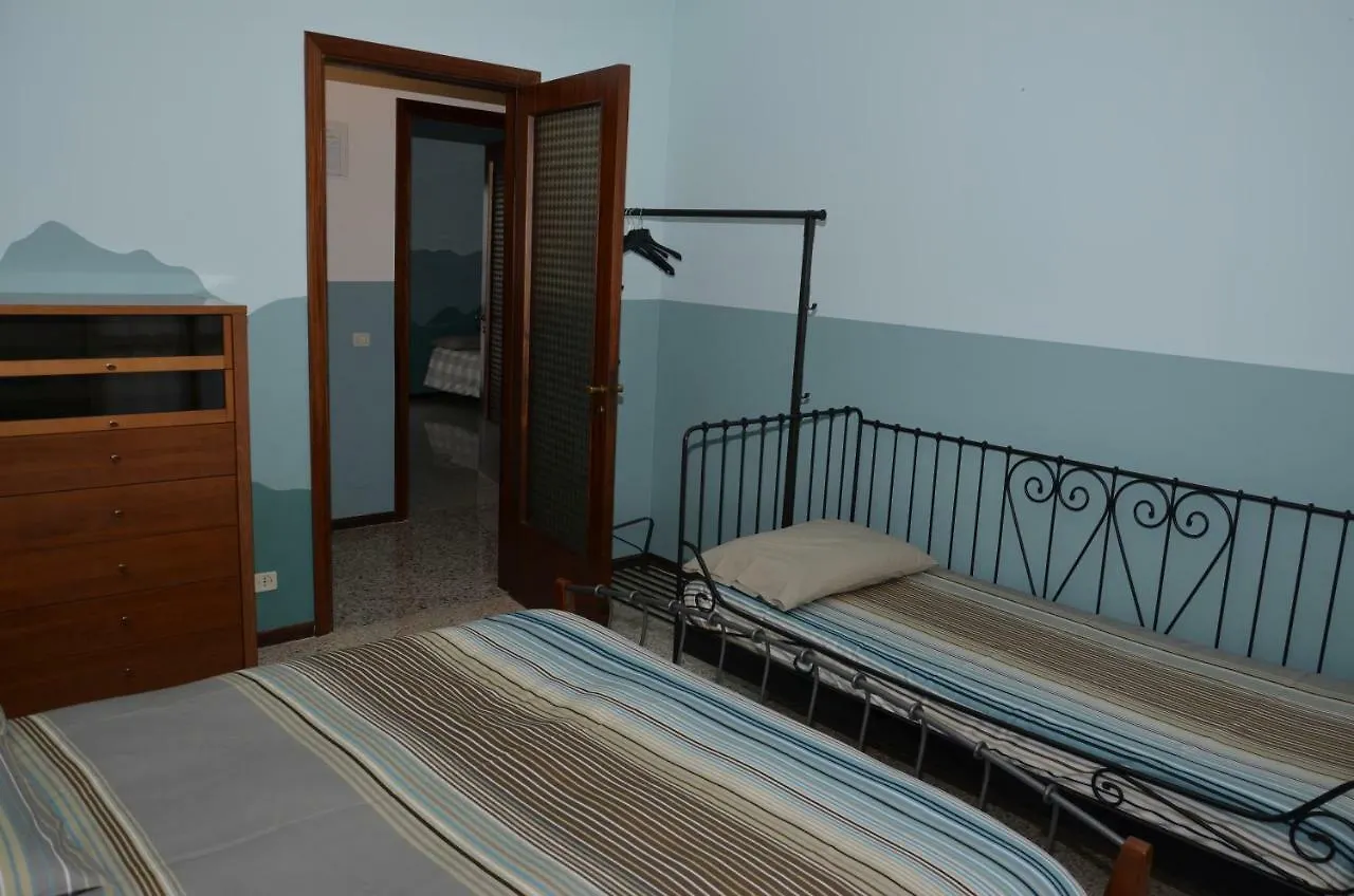 B&B Del Villaggio Malnate İtalya