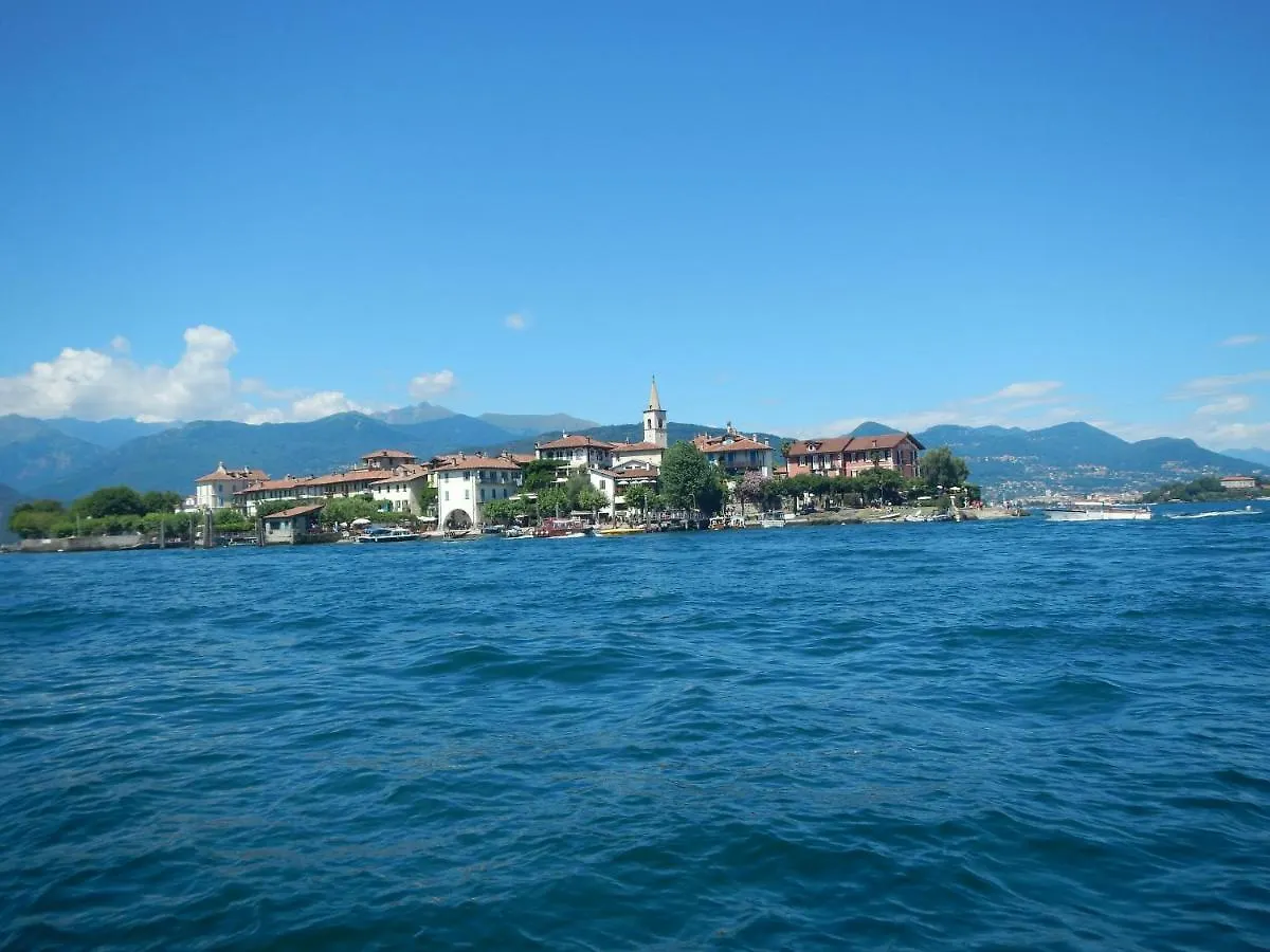 Oda ve Kahvaltı B&B Del Villaggio Malnate